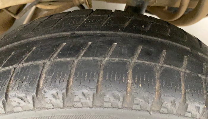 2015 Datsun Go Plus T, Petrol, Manual, 74,533 km, Left Rear Tyre Tread