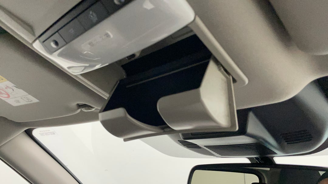 On-Roof Controls/Sunglass holder