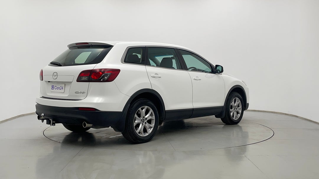 Right Back Diagonal (45- Degree) View