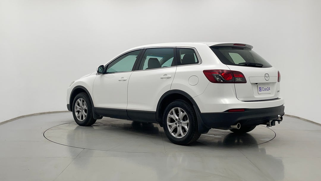 Left Back Diagonal (45- Degree) View