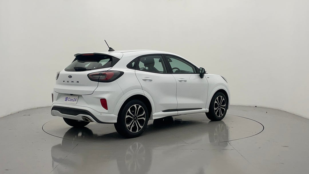 Right Back Diagonal (45- Degree) View