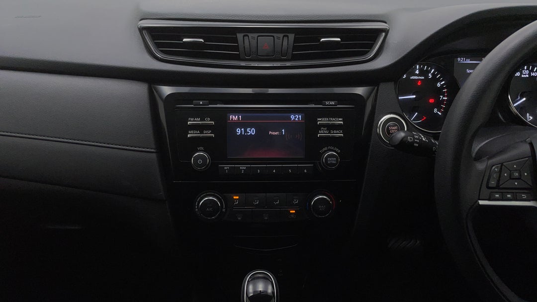 2019 Nissan X-trail St (2wd), Automatic, 85646 km, Center Console