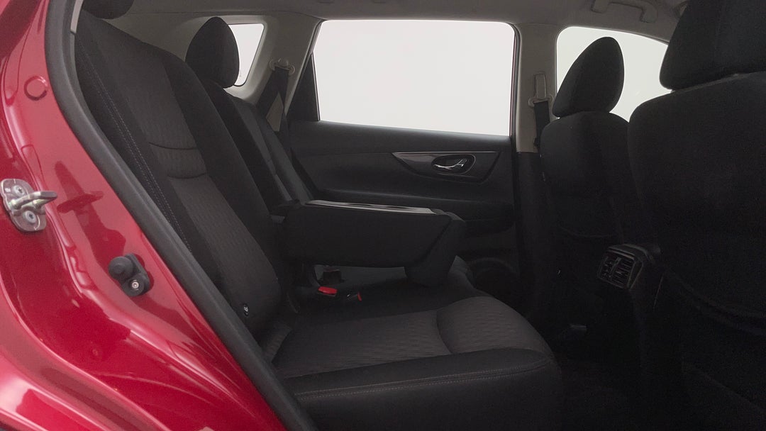 2019 Nissan X-trail St (2wd), Automatic, 85646 km, Right Side Rear Door Cabin View
