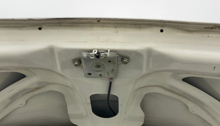 2011 Toyota Etios G, Petrol, Manual, 80,532 km, Lock system - Boot door not opening through lever
