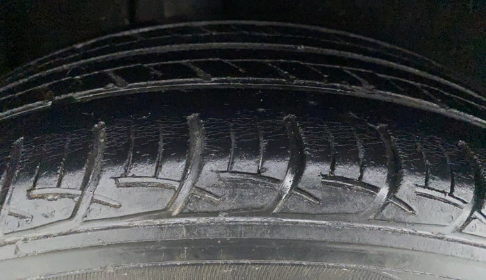 2018 Maruti Baleno DELTA 1.2 K12, Petrol, Manual, 88,655 km, Right Front Tyre Tread