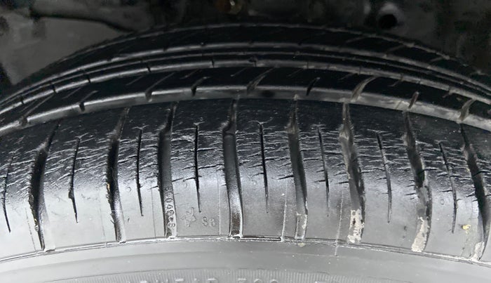 2015 Honda Jazz 1.2 SV PETROL, Petrol, Manual, 3,813 km, Left Front Tyre Tread