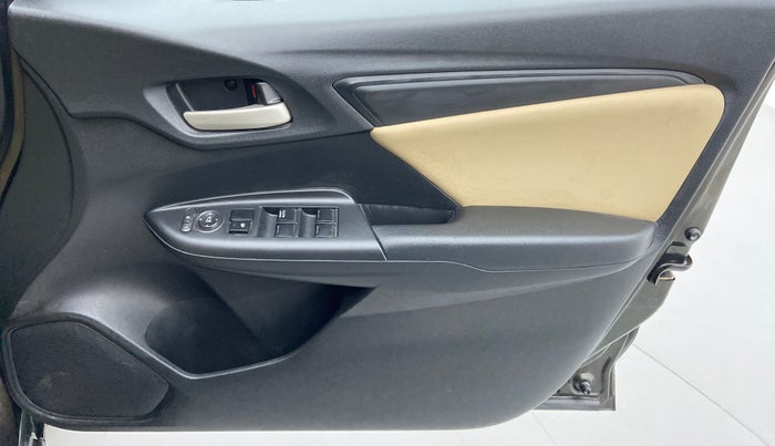 2015 Honda Jazz 1.2 SV PETROL, Petrol, Manual, 3,813 km, Driver Side Door Panels Control