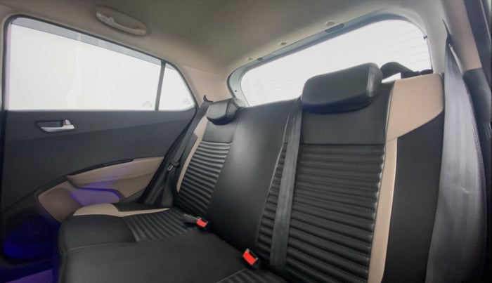 2016 Hyundai Grand i10 ASTA 1.2 VTVT, Petrol, Manual, 92,782 km, Right Side Rear Door Cabin