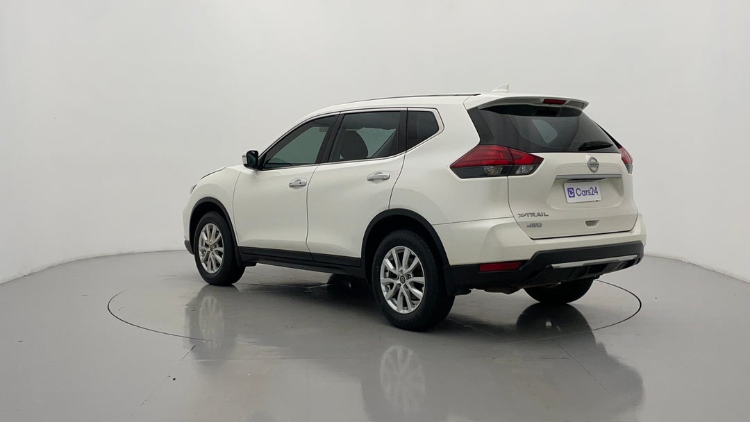 Left Back Diagonal (45- Degree) View