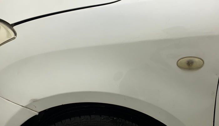 2011 Maruti Swift LXI, Petrol, Manual, 45,252 km, Left fender - Paint has minor damage