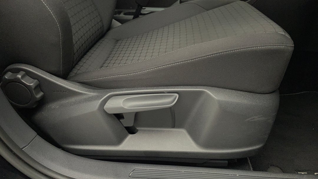 2021 Volkswagen T-cross 85tsi Life, Automatic, 7230 km, Drivers Side Adjustment Panel