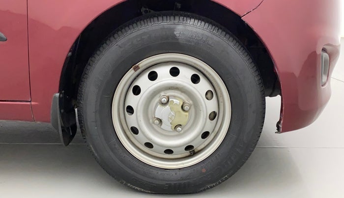 2014 Hyundai i10 MAGNA 1.1, Petrol, Manual, 29,584 km, Right Front Wheel
