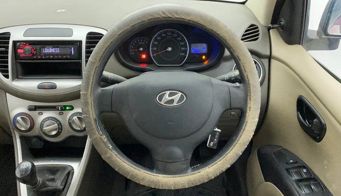 2014 Hyundai i10 MAGNA 1.1, Petrol, Manual, 29,584 km, Steering Wheel Close Up