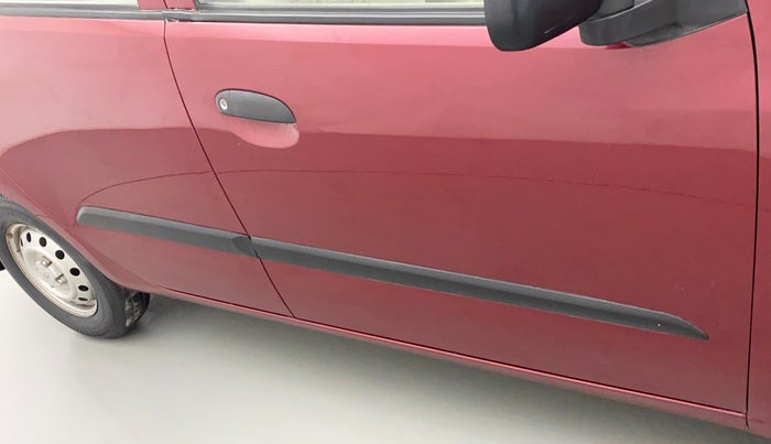 2014 Hyundai i10 MAGNA 1.1, Petrol, Manual, 29,584 km, Driver-side door - Minor scratches