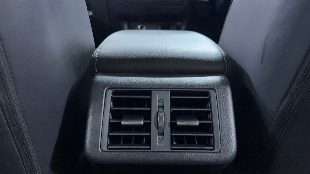 2019 Mitsubishi Outlander Ls 7 Seat (AWD), Automatic, 102224 km, Rear A/C Vent