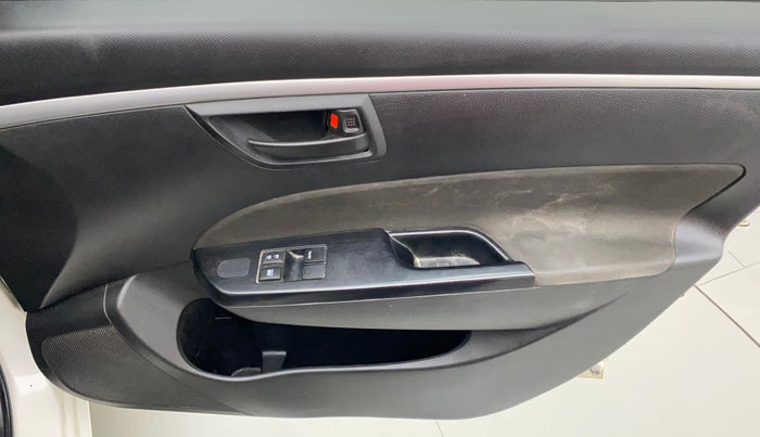 2015 Maruti Swift LXI (O), Petrol, Manual, 18,828 km, Driver Side Door Panels Control