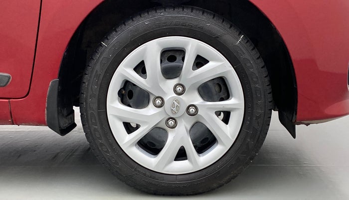 2018 Hyundai Grand i10 SPORTZ 1.2 KAPPA VTVT, Petrol, Manual, 10,712 km, Right Front Wheel