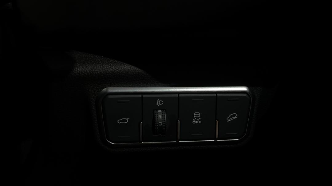 2022 GWM Haval H6 Ultra Hybrid, Automatic, 42996 km, Utility Switches/Buttons