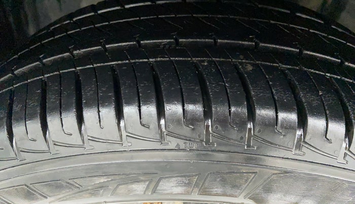 2019 Maruti Vitara Brezza VDI, Diesel, Manual, 27,830 km, Left Front Tyre Tread