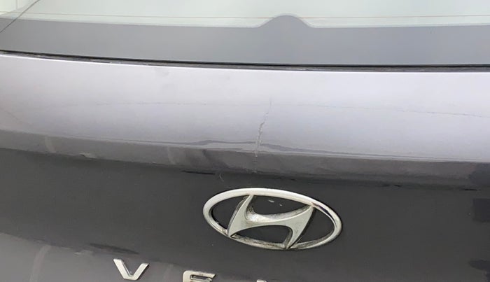 2019 Hyundai VENUE SX 1.0 TURBO, Petrol, Manual, 41,580 km, Dicky (Boot door) - Minor scratches