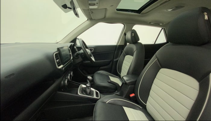 2019 Hyundai VENUE SX 1.0 TURBO, Petrol, Manual, 42,425 km, Right Side Front Door Cabin