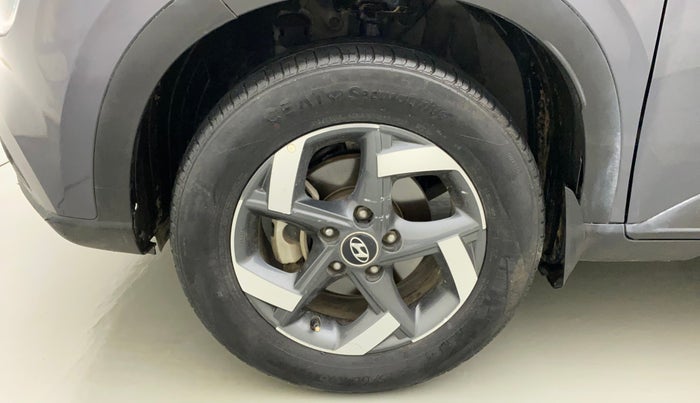 2019 Hyundai VENUE SX 1.0 TURBO, Petrol, Manual, 42,329 km, Left front tyre - Minor crack
