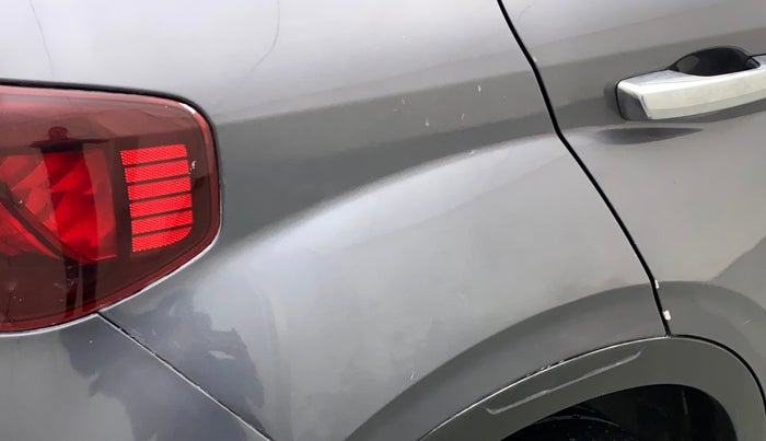 2019 Hyundai VENUE SX 1.0 TURBO, Petrol, Manual, 42,425 km, Right quarter panel - Slightly dented