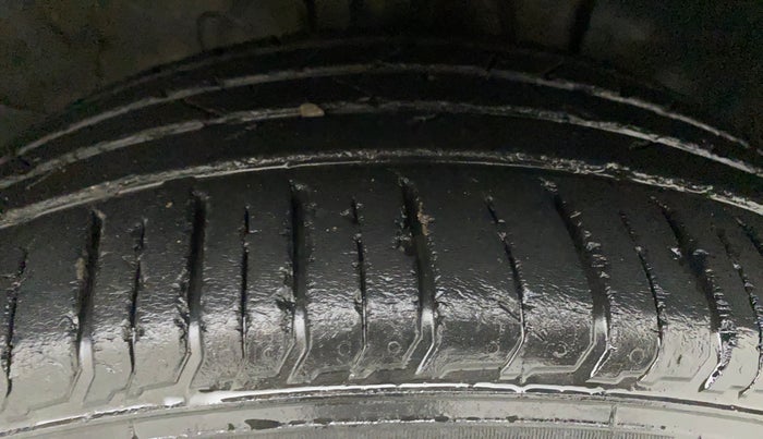 2019 Hyundai VENUE SX 1.0 TURBO, Petrol, Manual, 42,425 km, Right Front Tyre Tread