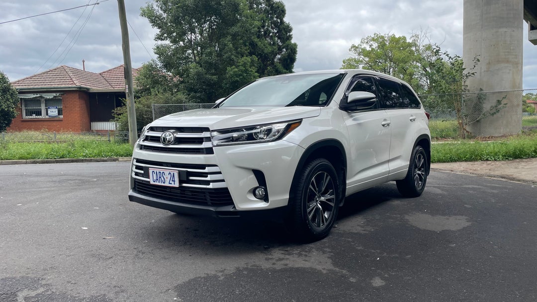 2019 Toyota Kluger Gx (4x2), Automatic, 107602 km, Left Front Diagonal (45- Degree) View