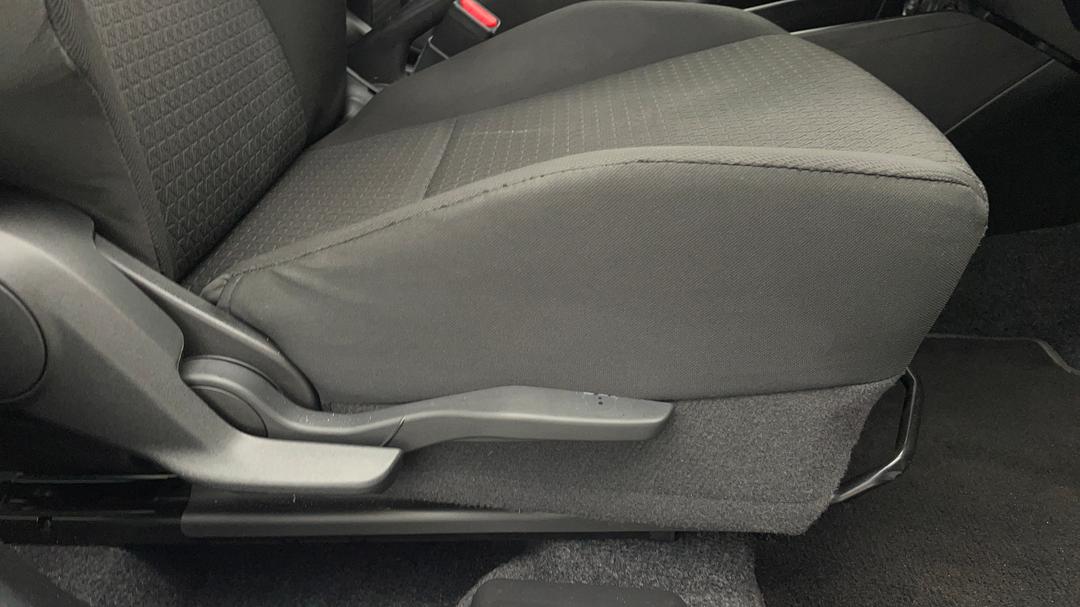 2020 Suzuki Swift Gl Navigator, Automatic, 35821 km, Drivers Side Adjustment Panel