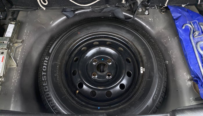 2016 Maruti Swift VXI D, Petrol, Manual, 73,059 km, Spare Tyre