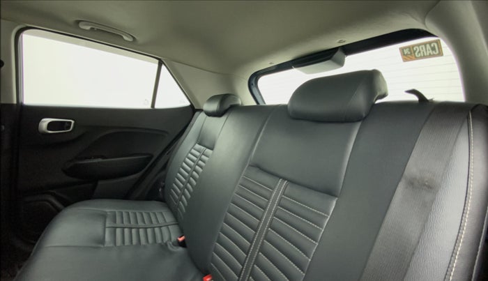 2019 Hyundai VENUE SX PLUS 1.0 TURBO DCT, Petrol, Automatic, 54,502 km, Right Side Rear Door Cabin