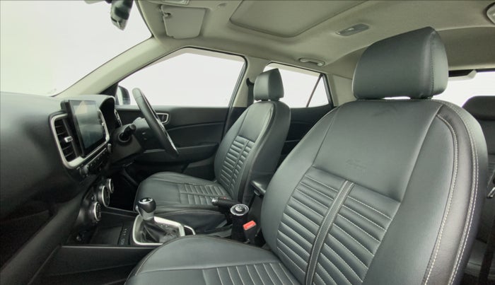 2019 Hyundai VENUE SX PLUS 1.0 TURBO DCT, Petrol, Automatic, 54,502 km, Right Side Front Door Cabin