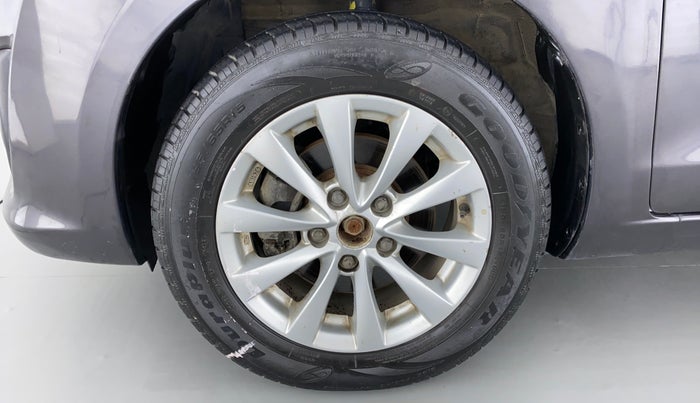 2014 Maruti Ertiga ZDI, Diesel, Manual, 25,569 km, Left Front Wheel