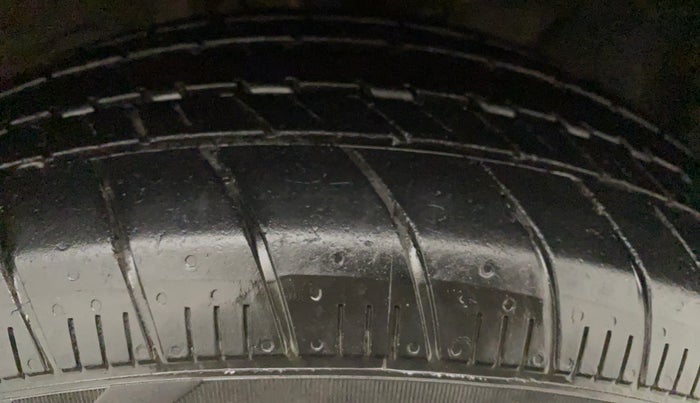 2017 Hyundai Elite i20 SPORTZ 1.2, Petrol, Manual, 79,192 km, Left Front Tyre Tread
