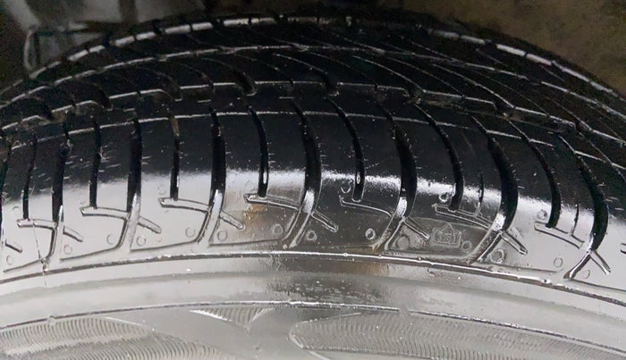 2019 Maruti New Wagon-R VXI 1.2L, Petrol, Manual, 11,713 km, Left Front Tyre Tread
