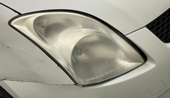 2011 Maruti Swift LXI, Petrol, Manual, 31,841 km, Right headlight - Faded