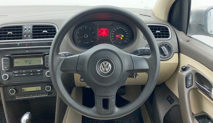2011 Volkswagen Vento HIGHLINE PETROL AT, Petrol, Automatic, 40,725 km, Steering Wheel Close Up