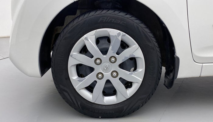 2017 Hyundai Eon MAGNA PLUS OPTIONAL, Petrol, Manual, 40,098 km, Left Front Wheel