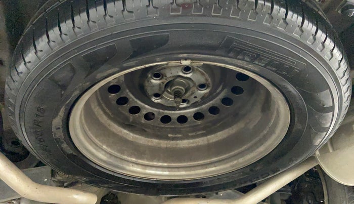 2018 Mahindra XUV500 W11 (O), Diesel, Manual, 48,894 km, Spare Tyre