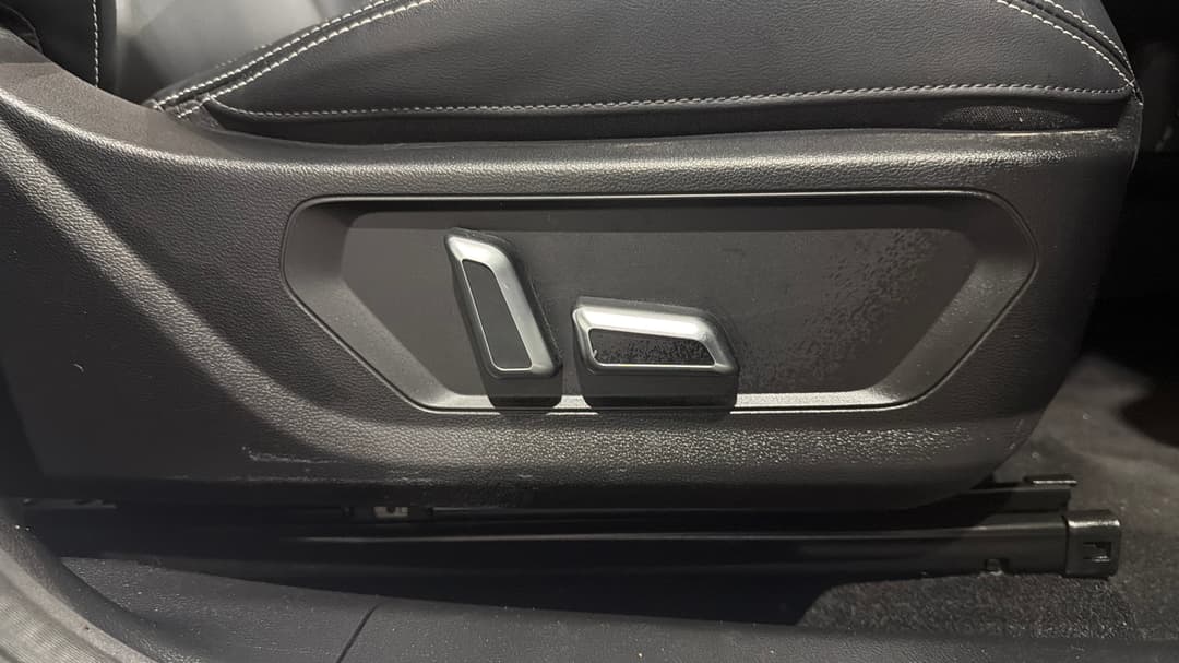 2022 GWM Haval Jolion Ultra, Automatic, 54032 km, Drivers Side Adjustment Panel