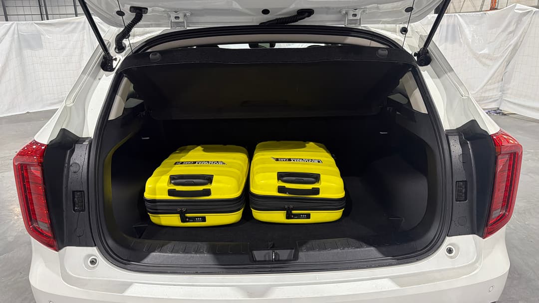2022 GWM Haval Jolion Ultra, Automatic, 54032 km, Boot Inside View with Luggage