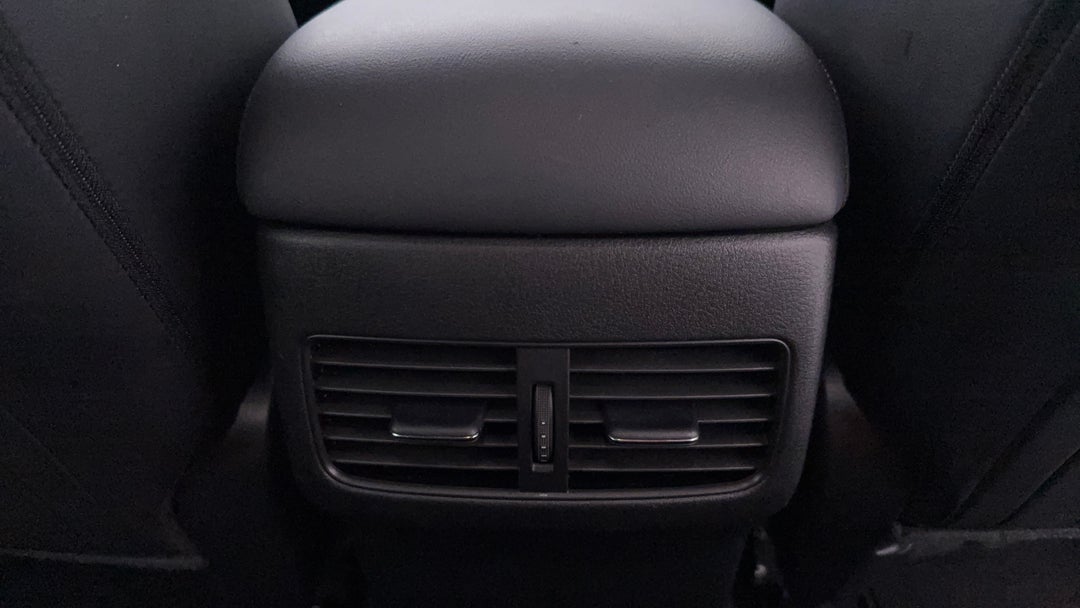 2019 Mazda 3 G25 Astina, Automatic, 129147 km, Rear A/C Vent