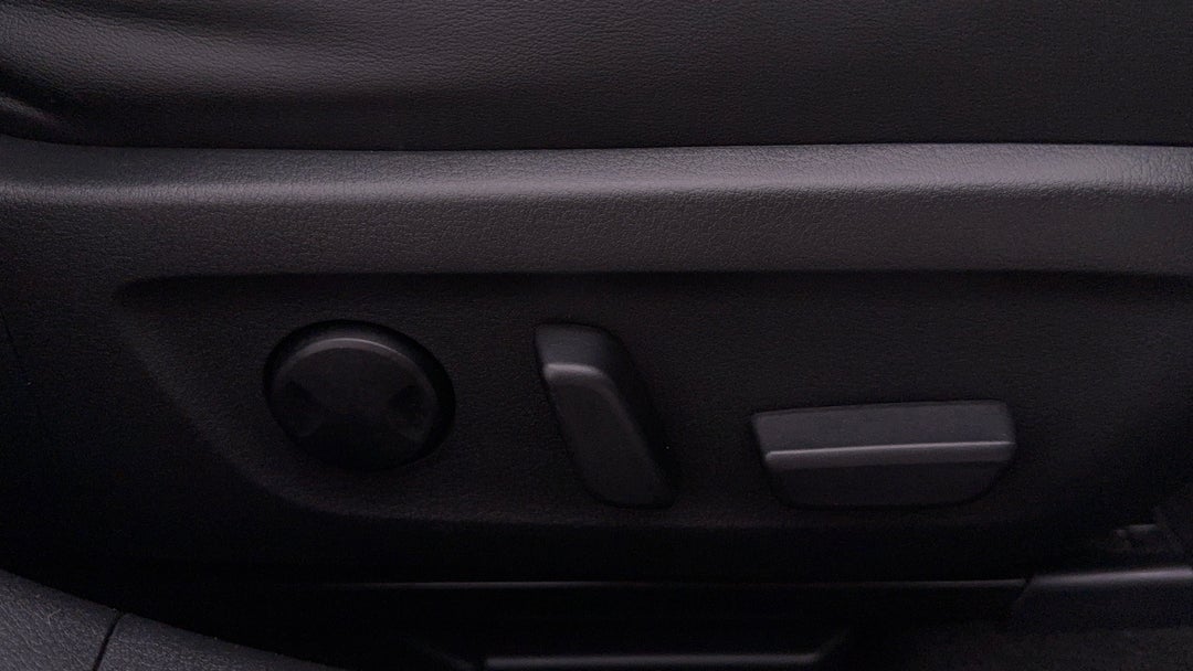 2019 Mazda 3 G25 Astina, Automatic, 129147 km, Drivers Side Adjustment Panel