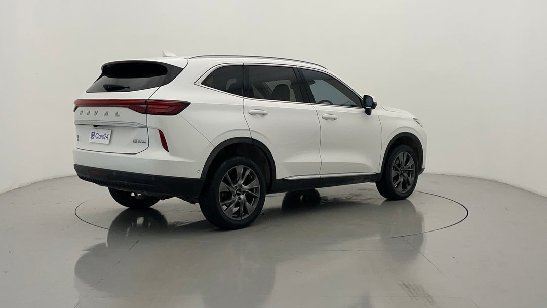 Right Back Diagonal (45- Degree) View