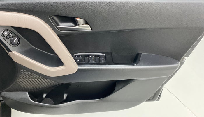 2016 Hyundai Creta 1.6 SX PLUS PETROL, Petrol, Manual, 67,621 km, Driver Side Door Panels Control