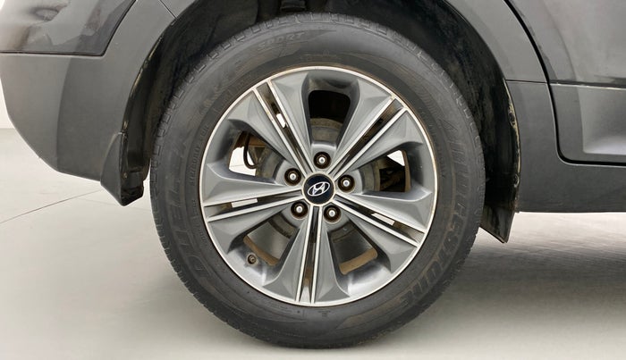 2016 Hyundai Creta 1.6 SX PLUS PETROL, Petrol, Manual, 67,621 km, Right Rear Wheel