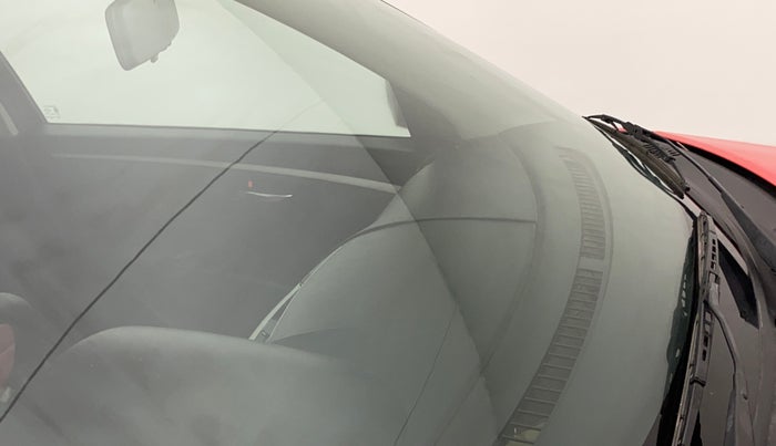 2016 Maruti Swift VXI, Petrol, Manual, 67,102 km, Front windshield - Minor spot on windshield