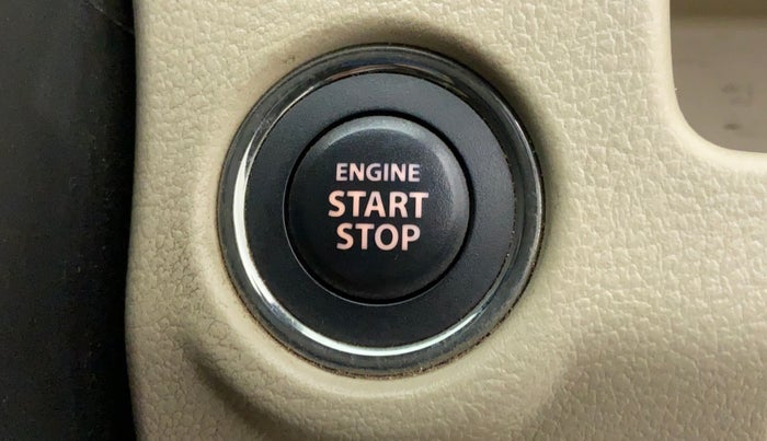 2016 Maruti Ciaz  ZDI SHVS, Diesel, Manual, 87,800 km, Keyless Start/ Stop Button