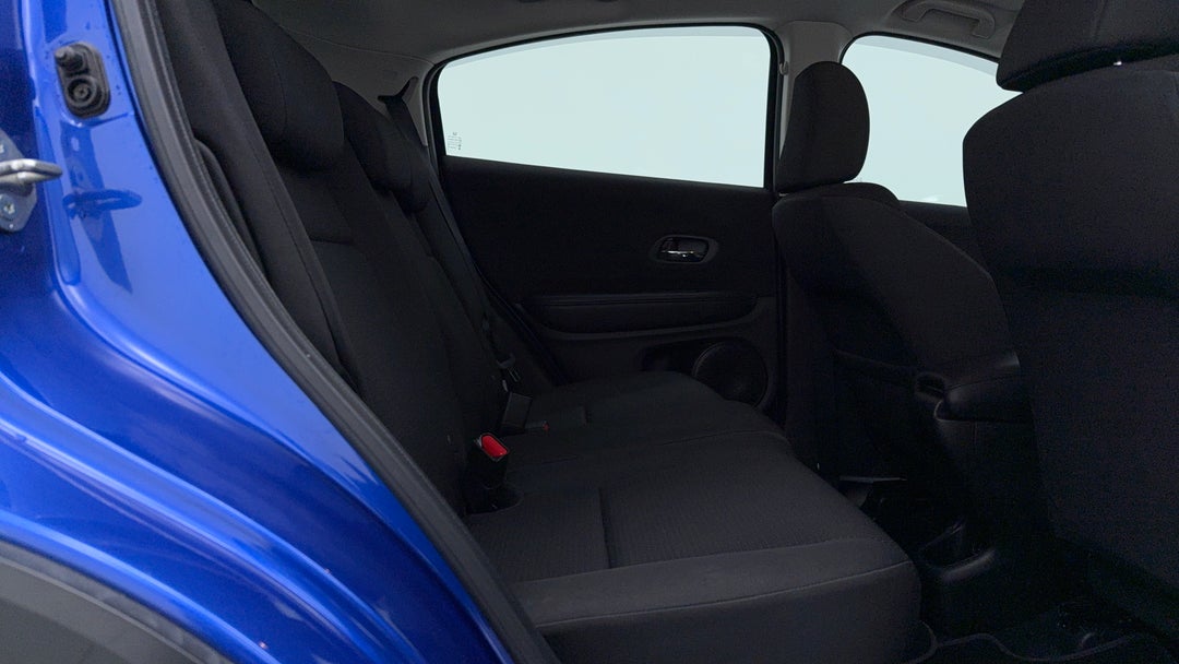 2020 Honda HR-V Vti, Automatic, 86441 km, Right Side Rear Door Cabin View